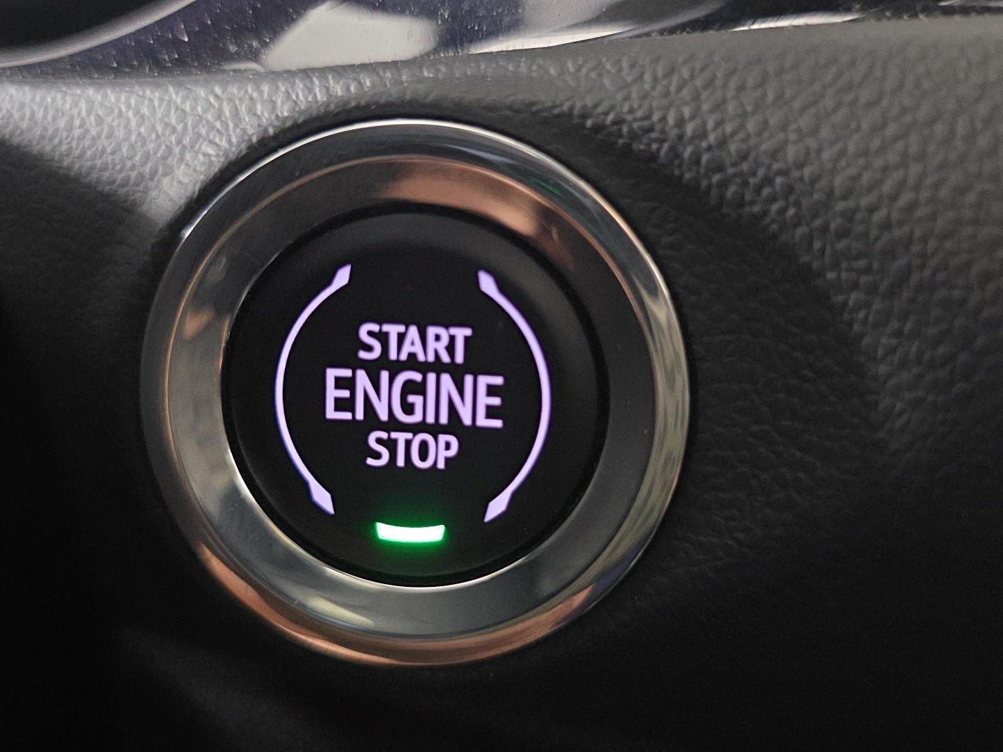 Used 2023 Sapphire Metallic Buick Essence image 24