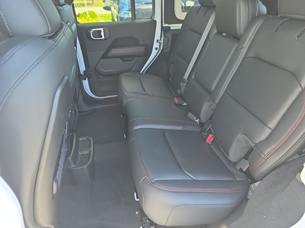 New 2026 Bright White Clearcoat Jeep Rubicon X image 28