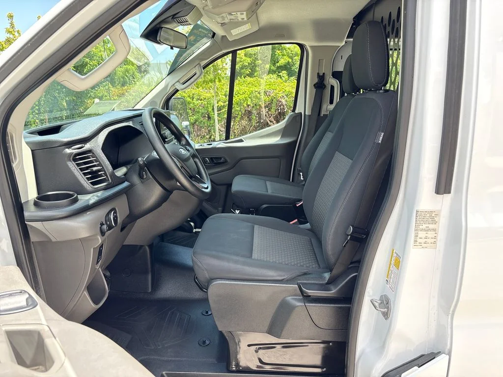 Certified Used 2025 White Ford Base image 30