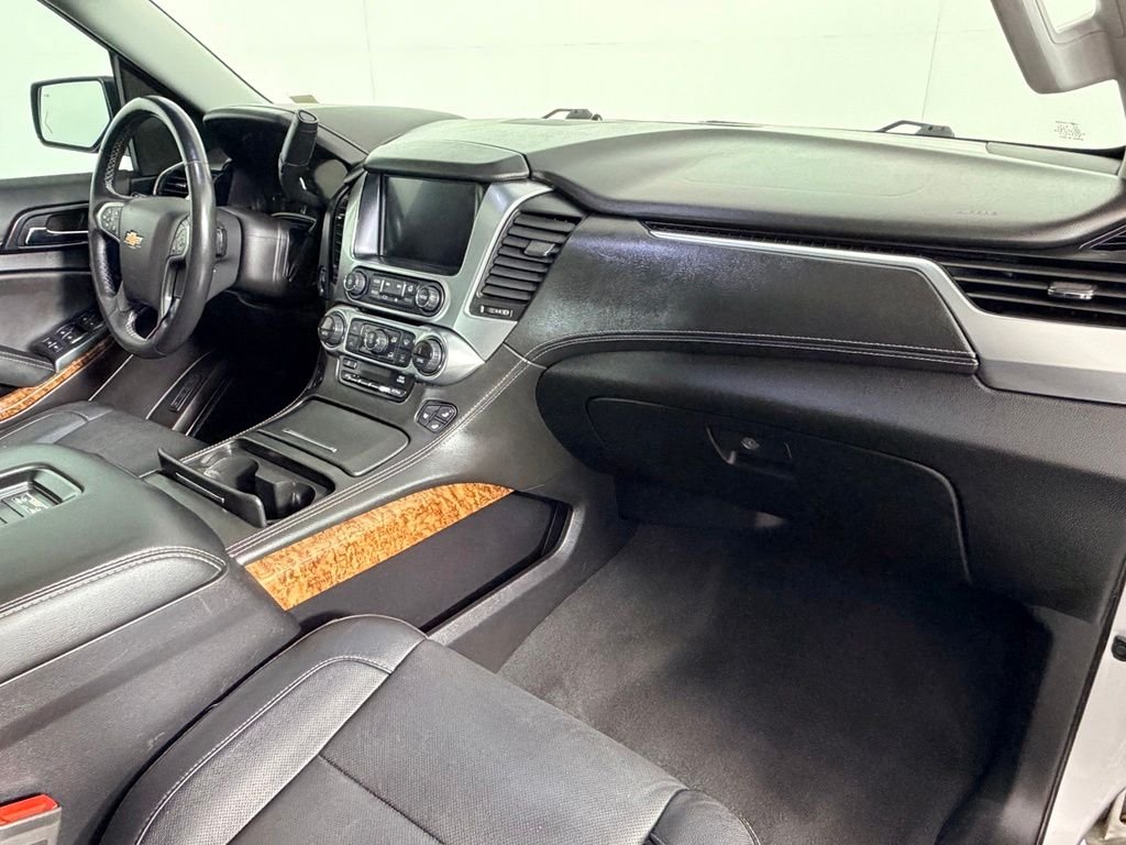 Used 2019 Silver Chevrolet Premier image 28