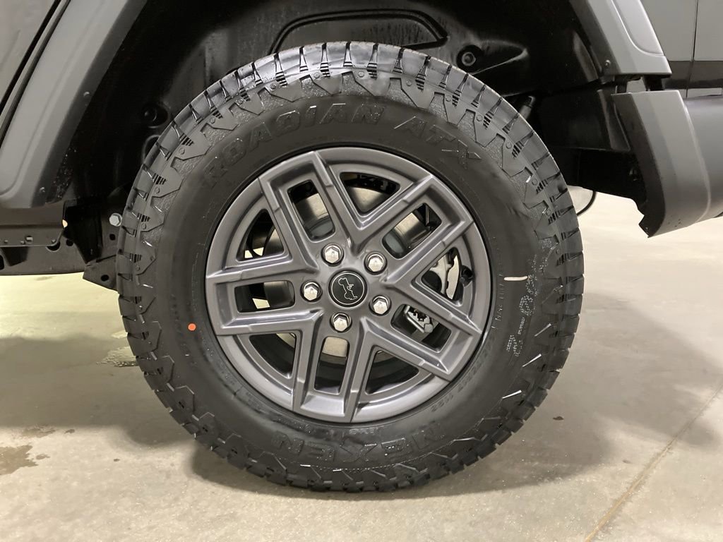 New 2026 Black Clear-Coat Exterior Paint Jeep Sport S image 21