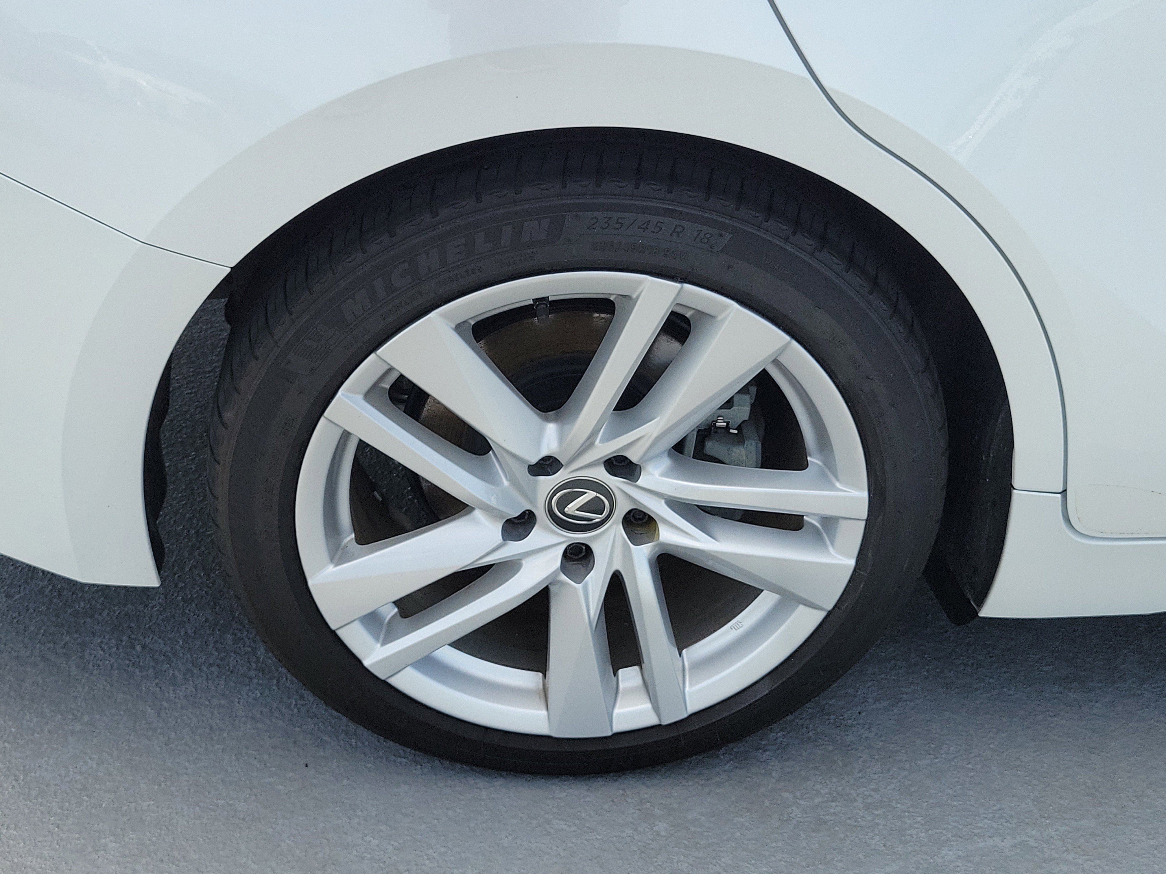 Used 2024 White Pearl Lexus 300 image 7