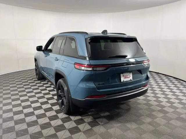 Used 2026 Blue Jeep Limited image 5