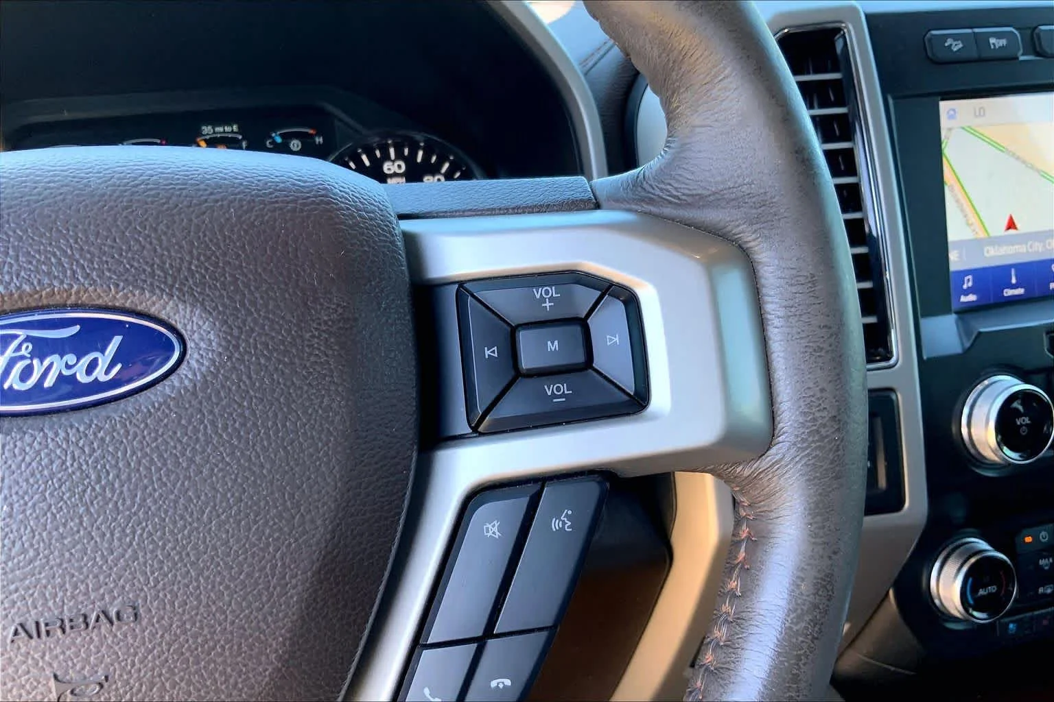 Used 2020 Rapid Red Metallic Tinted Clearcoat/Stone Gray Ford King Ranch image 24