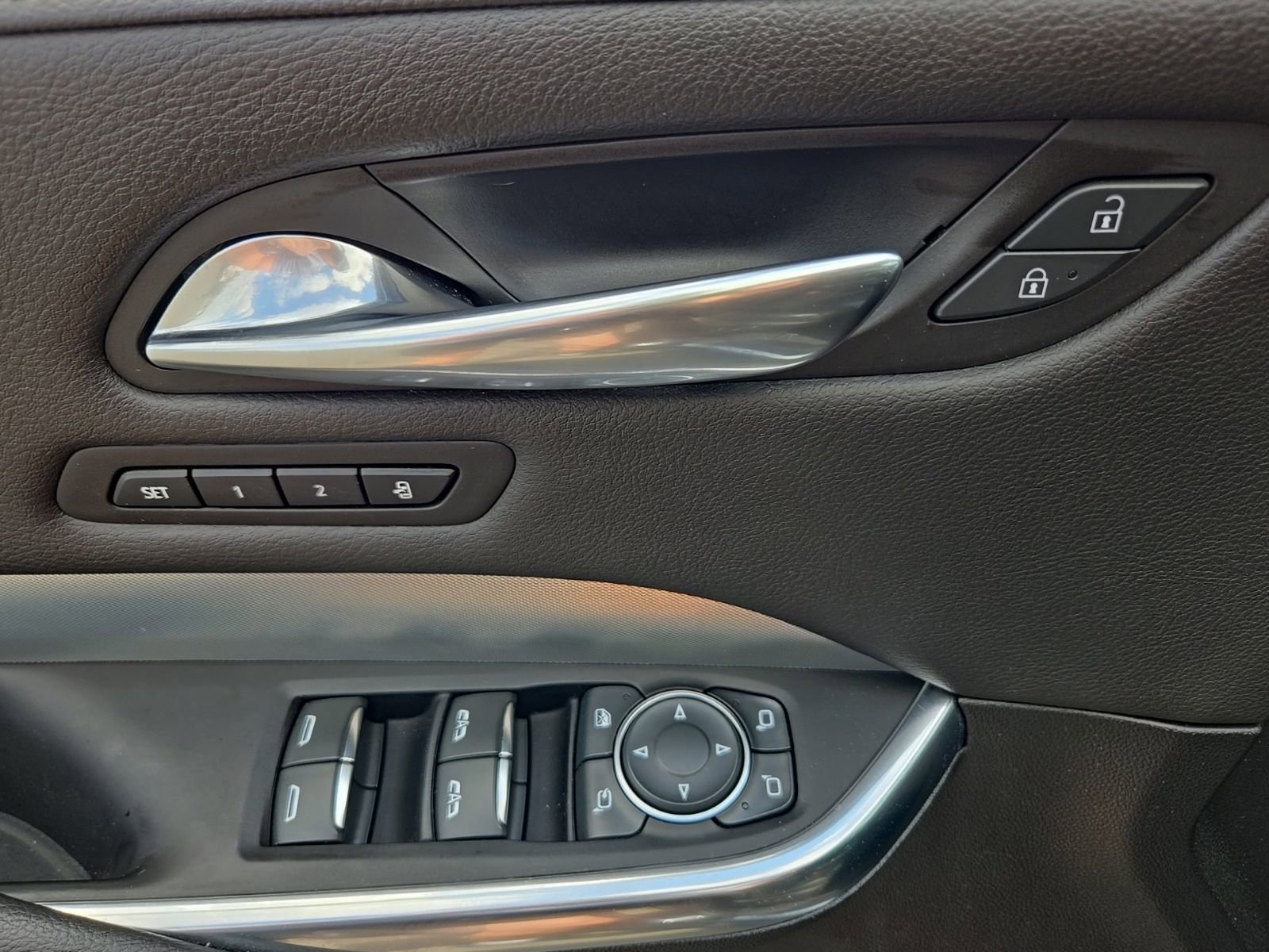 Used 2020 SHADOW METALLIC Cadillac FWD Premium Luxury image 28