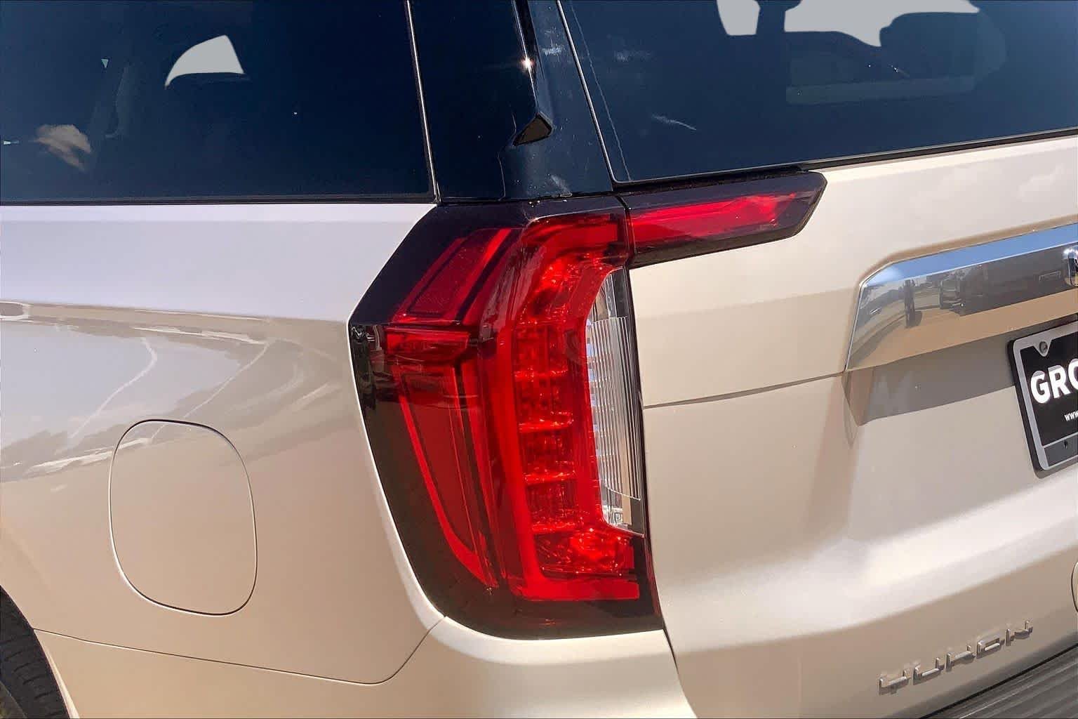 Used 2023 Pearl Beige Metallic GMC Denali image 29