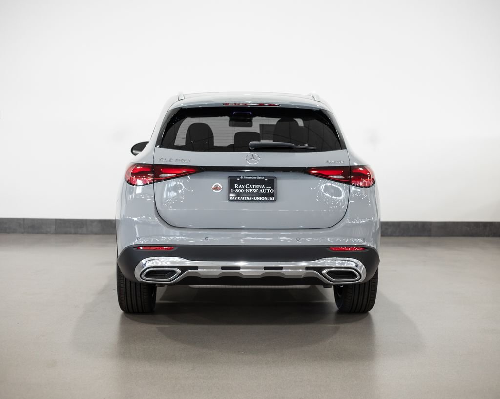 New 2026 MANUFAKTUR Alpine Grey Mercedes-Benz GLC 300 image 9