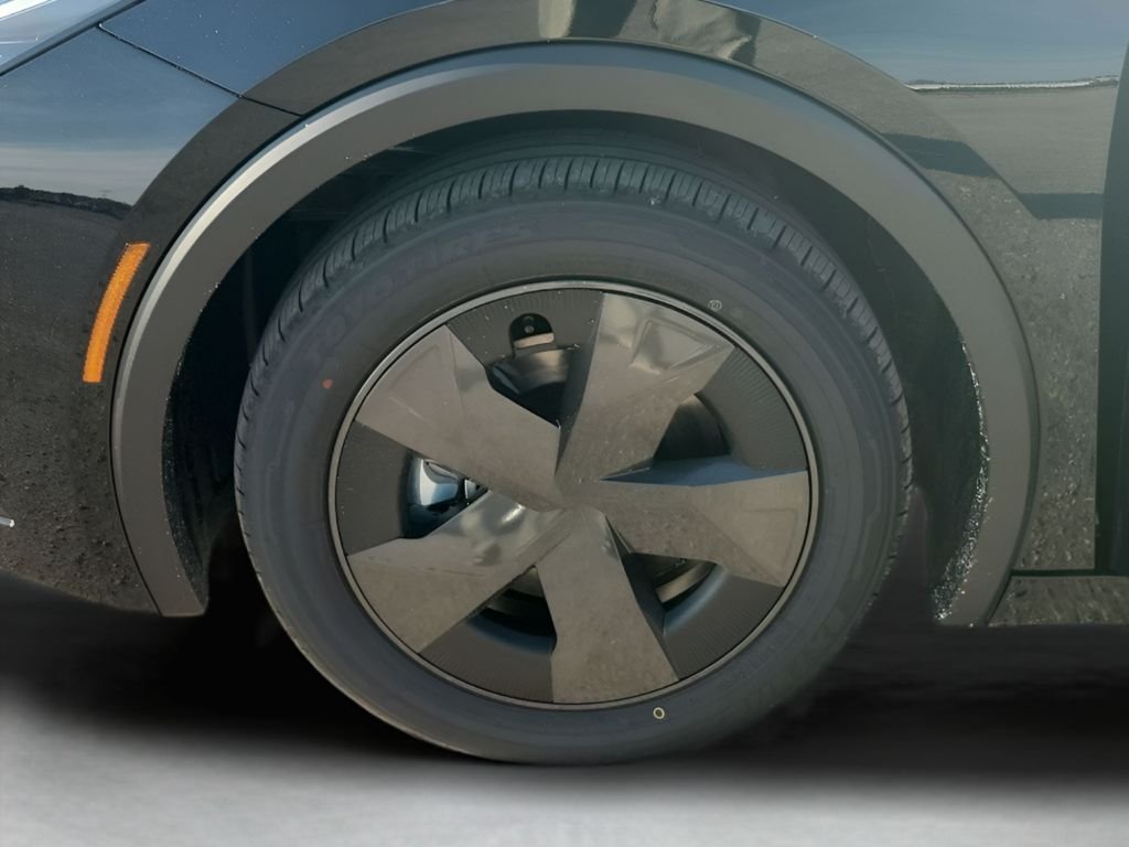 2026 Toyota Prius Plug-in Hybrid SE - Photo 17