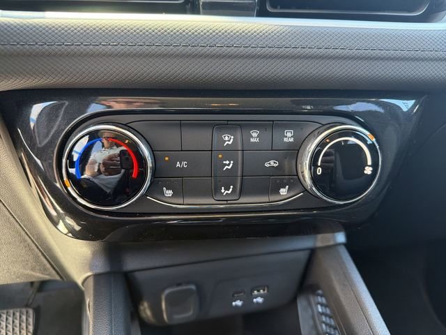 Used 2025 Crimson Metallic Chevrolet LT image 20