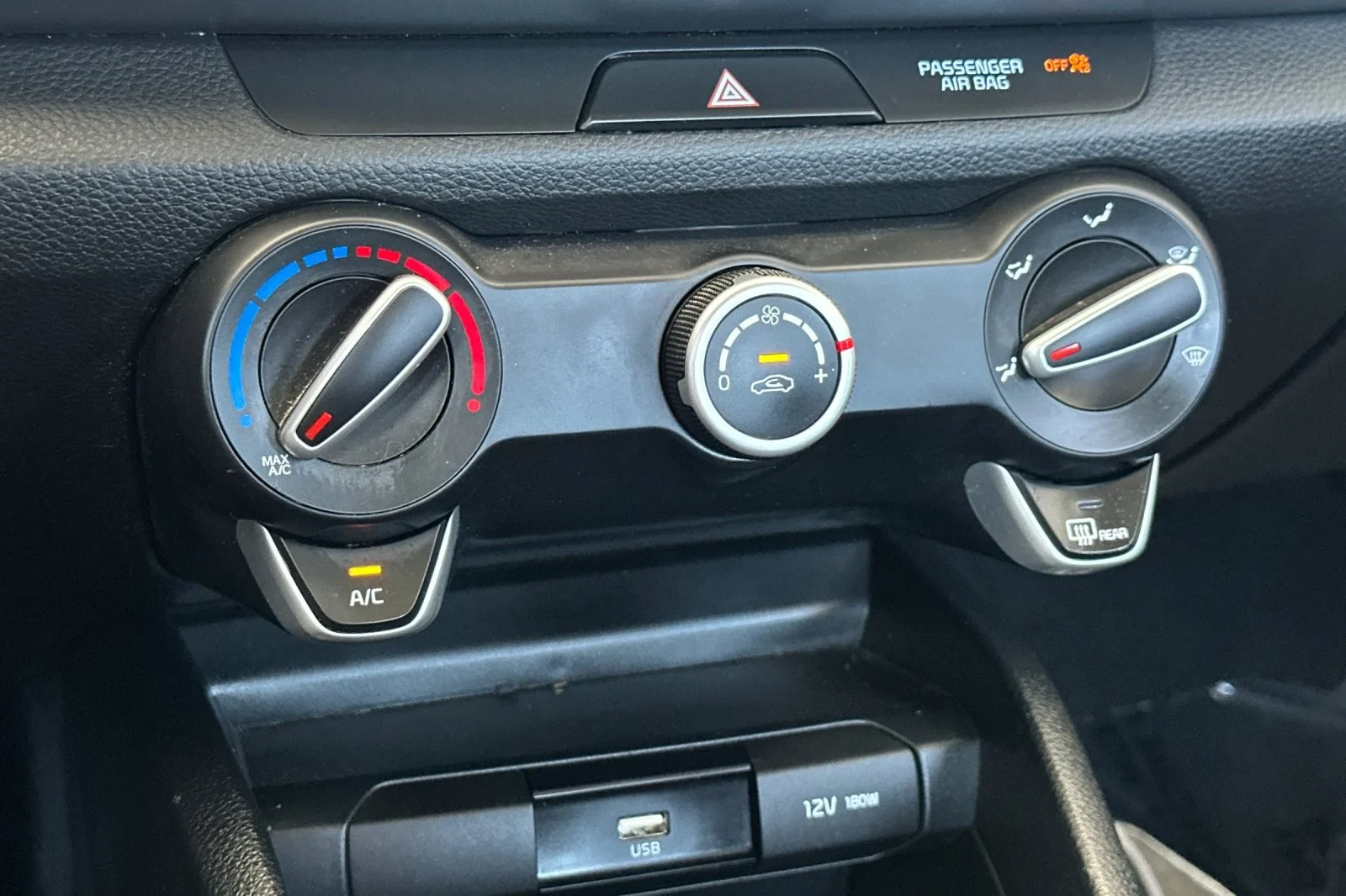 Used 2022 BLACK Kia LX image 18