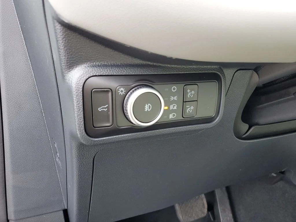 2026 Ford Explorer Active - Photo 8