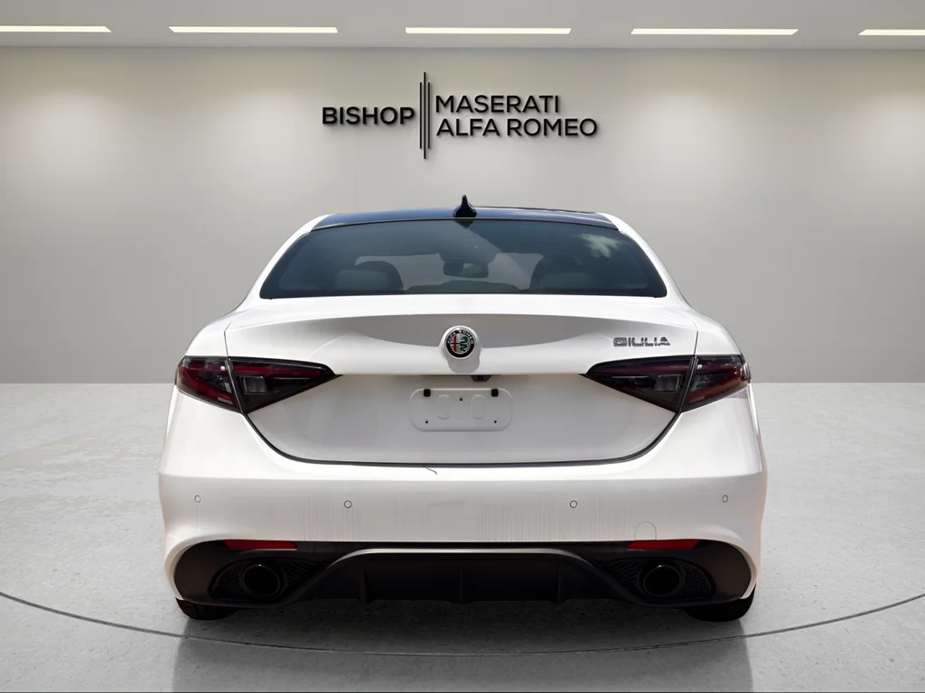 New 2026 White Alfa Romeo Base image 4