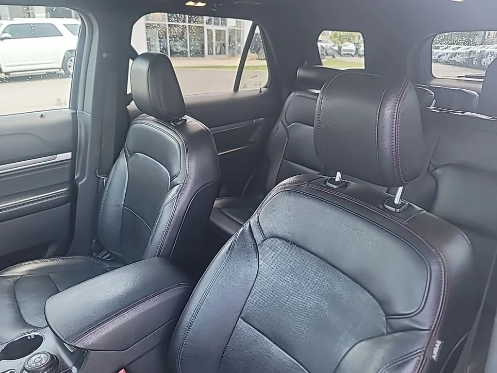 Used 2019 Blue Ford Sport image 9