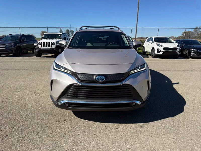 Used 2023 Silver Toyota XLE image 10