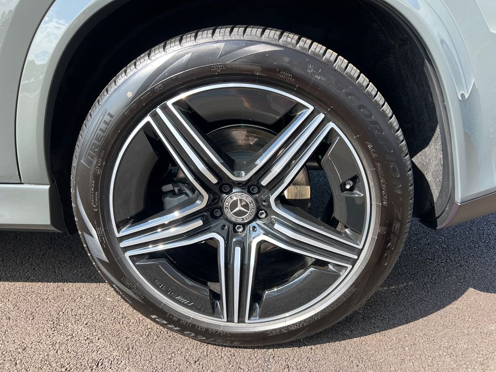 New 2026 MANUFAKTUR Silicon Grey Mercedes-Benz GLE350 image 37
