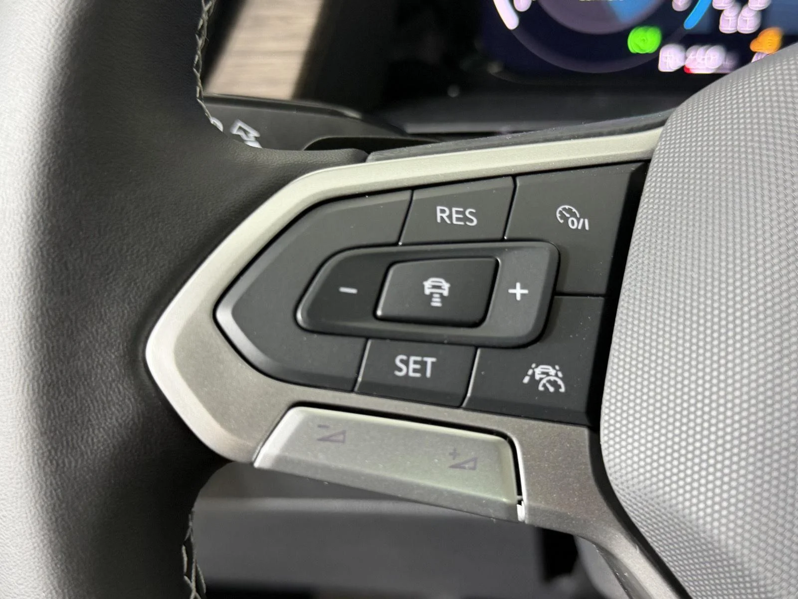 New 2026 Pure Gray Volkswagen 2.0T SEL image 26