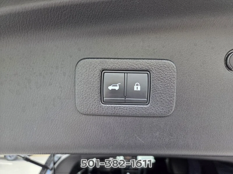 Used 2021 Super Black NISSAN 4X2 SL image 20