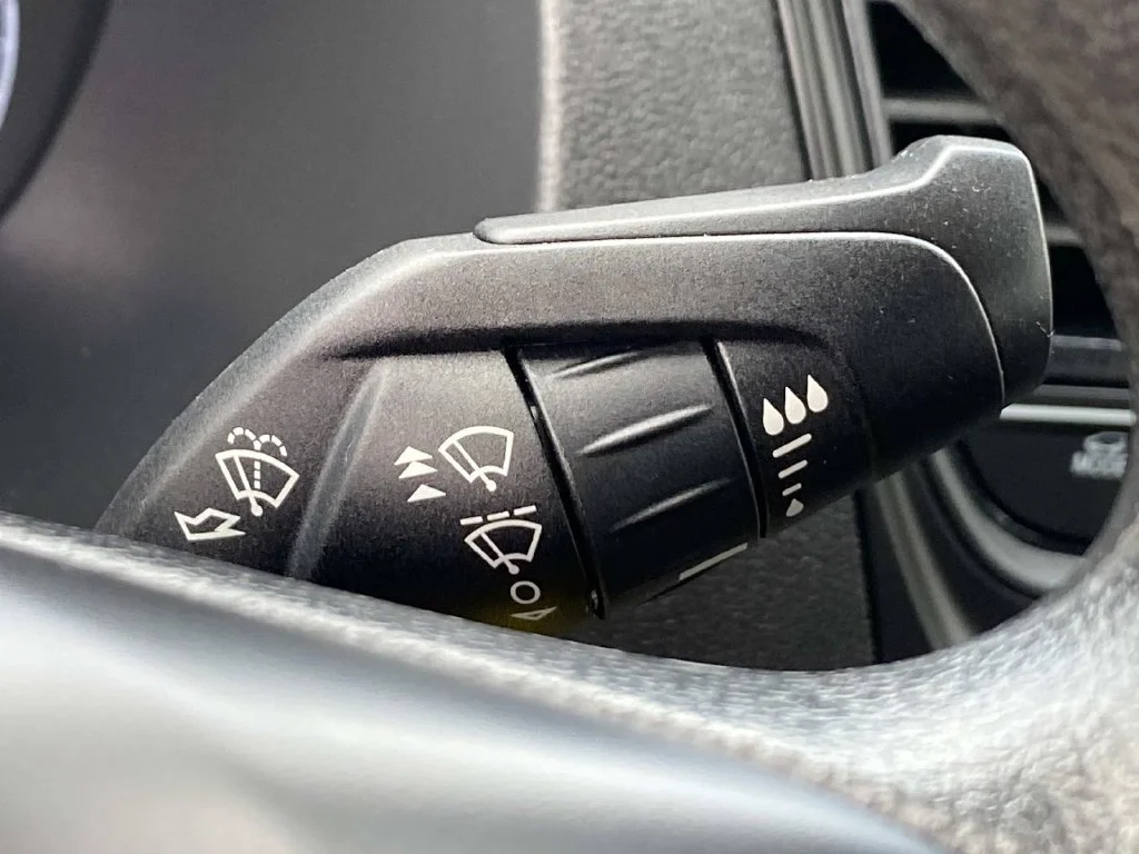 Used 2025 White Ford Base image 19
