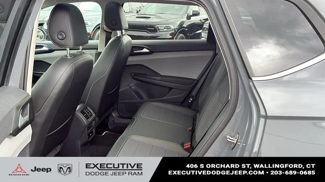 Used 2023 Gray Volkswagen 1.5T SE image 23
