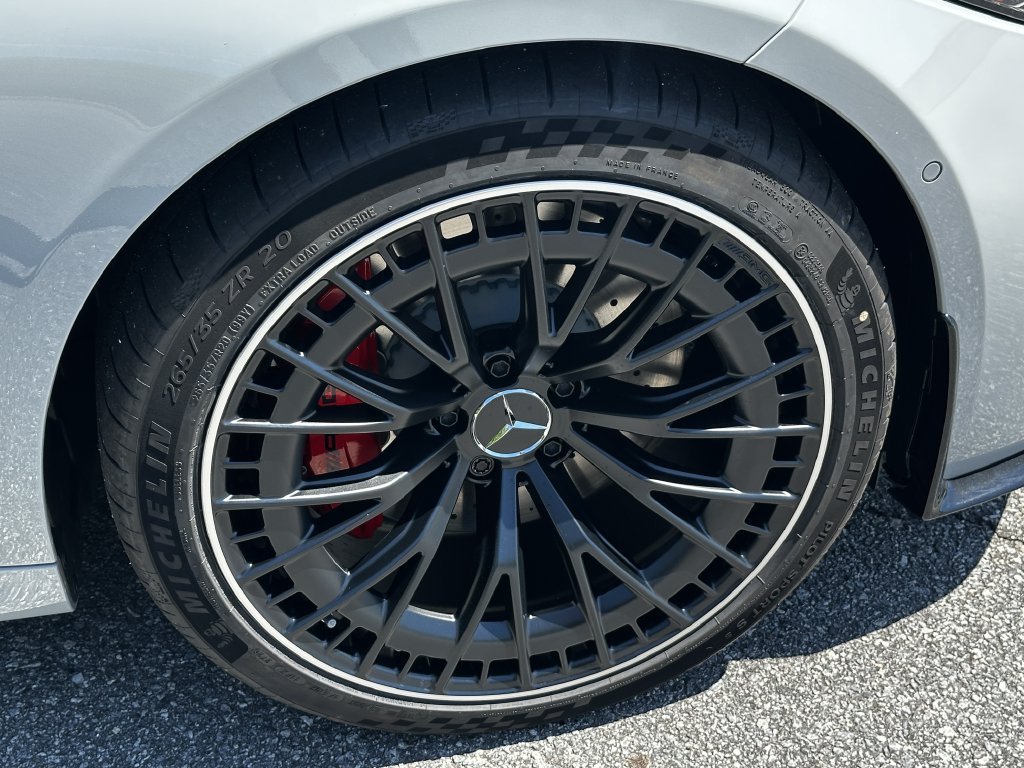 New 2027 MANUFAKTUR Alpine Grey Mercedes-Benz AMG® CLE 53 image 46