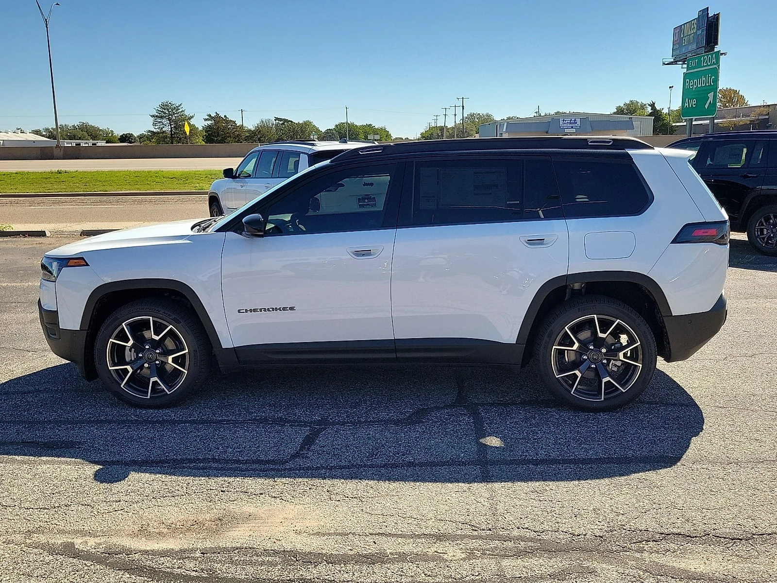 New 2026 Bright White Jeep OVERLAND 4X4 image 2