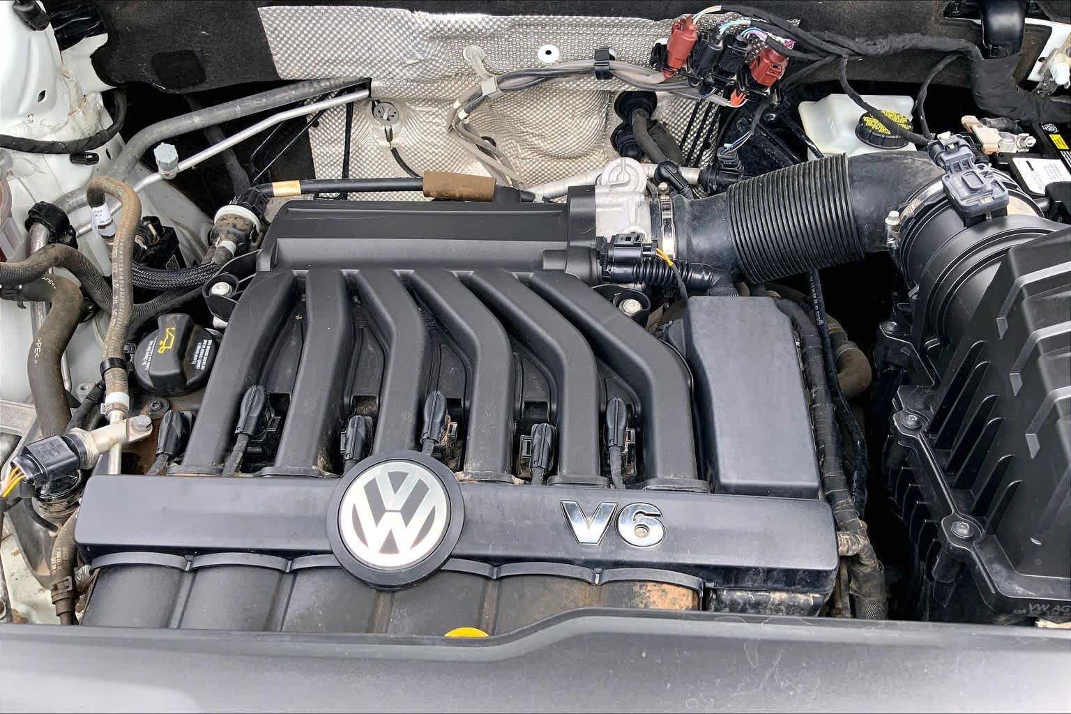 Used 2021 Pure White Volkswagen 3.6L V6 SEL Premium R-Line image 69