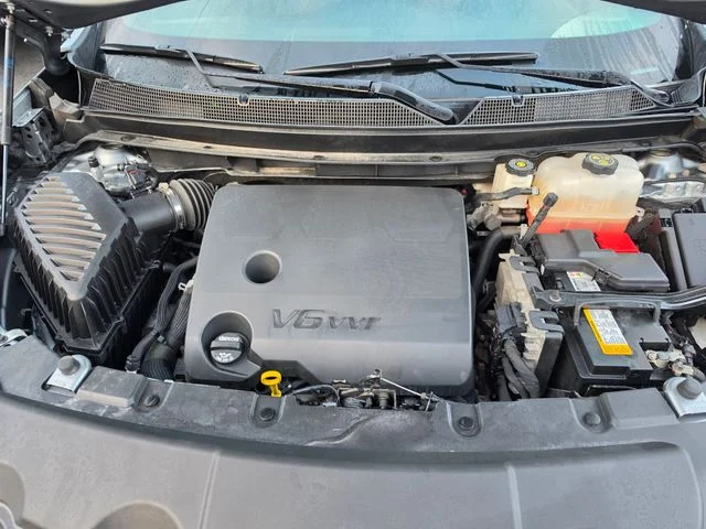 Used 2023 Gray Chevrolet LT image 28