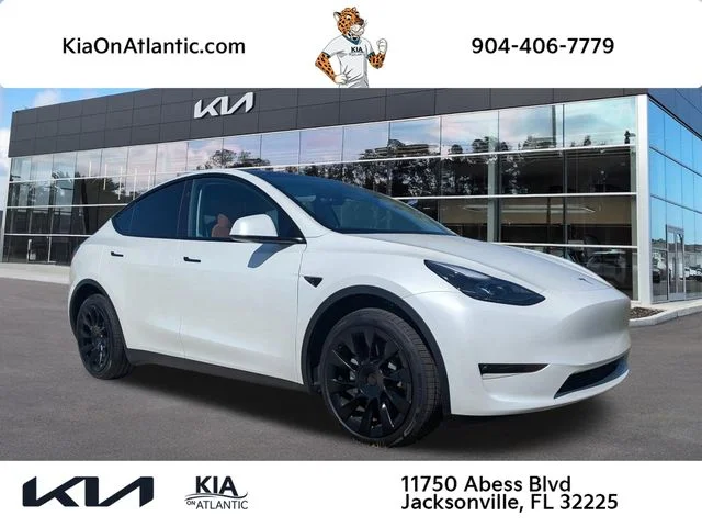 2023 Tesla Model Y Long Range Dual Motor All-Wheel Drive's photo
