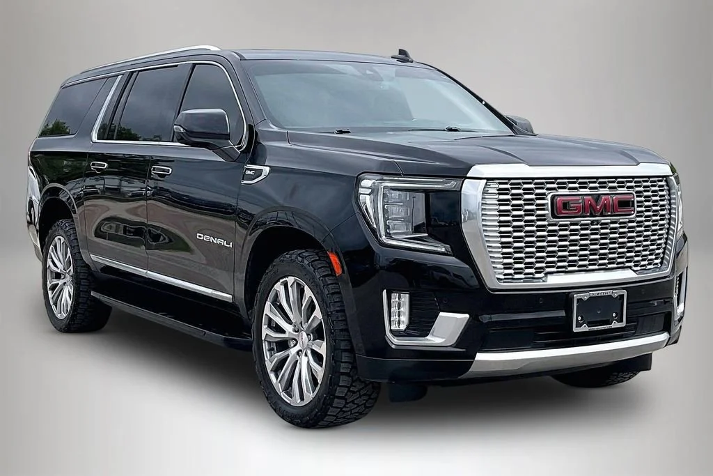 2021 GMC Yukon Denali AWD's photo