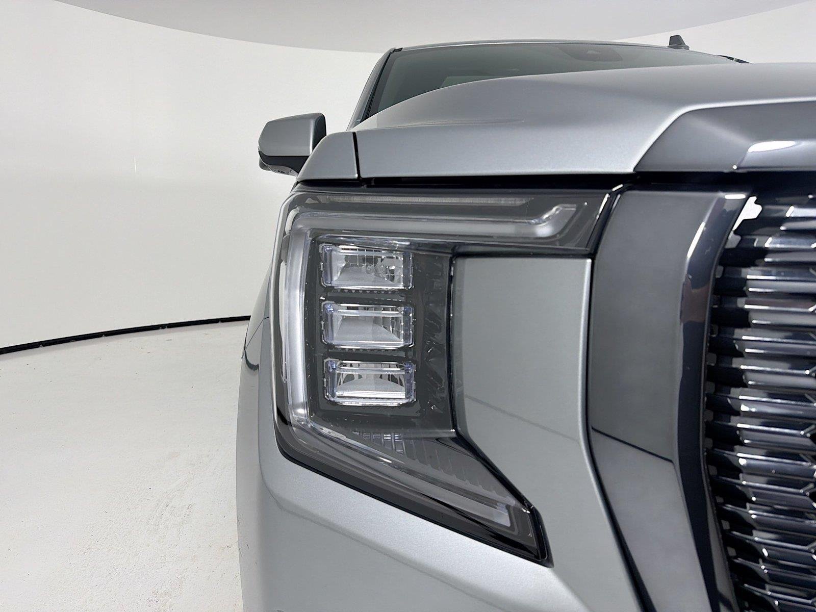 Used 2024 Sterling Metallic GMC Denali Ultimate image 35