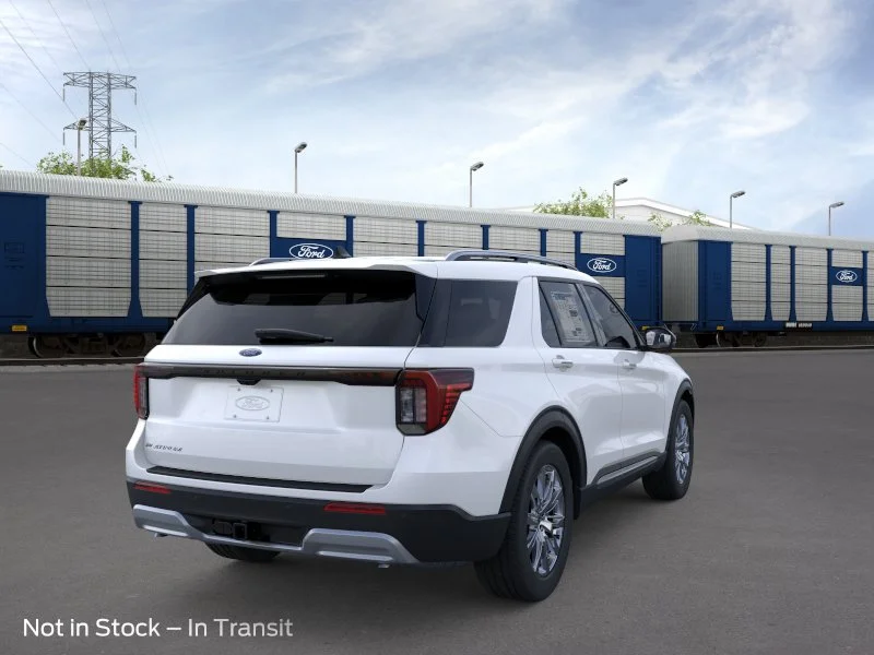 New 2026 Star White Metallic Tri-Coat Ford Platinum™ image 31
