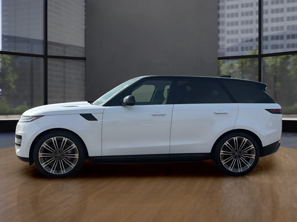 Used 2024 White Land Rover SE image 13