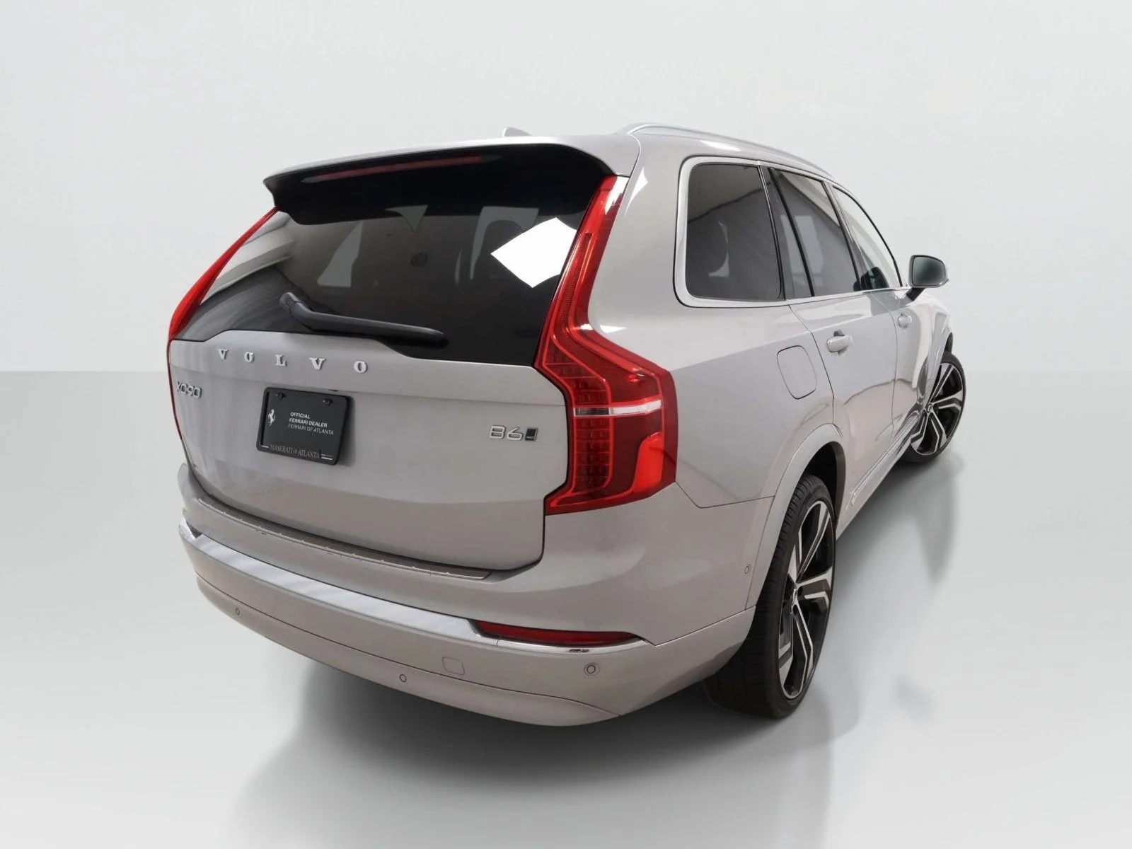 Used 2024 Silver Volvo Ultimate Bright Theme image 5