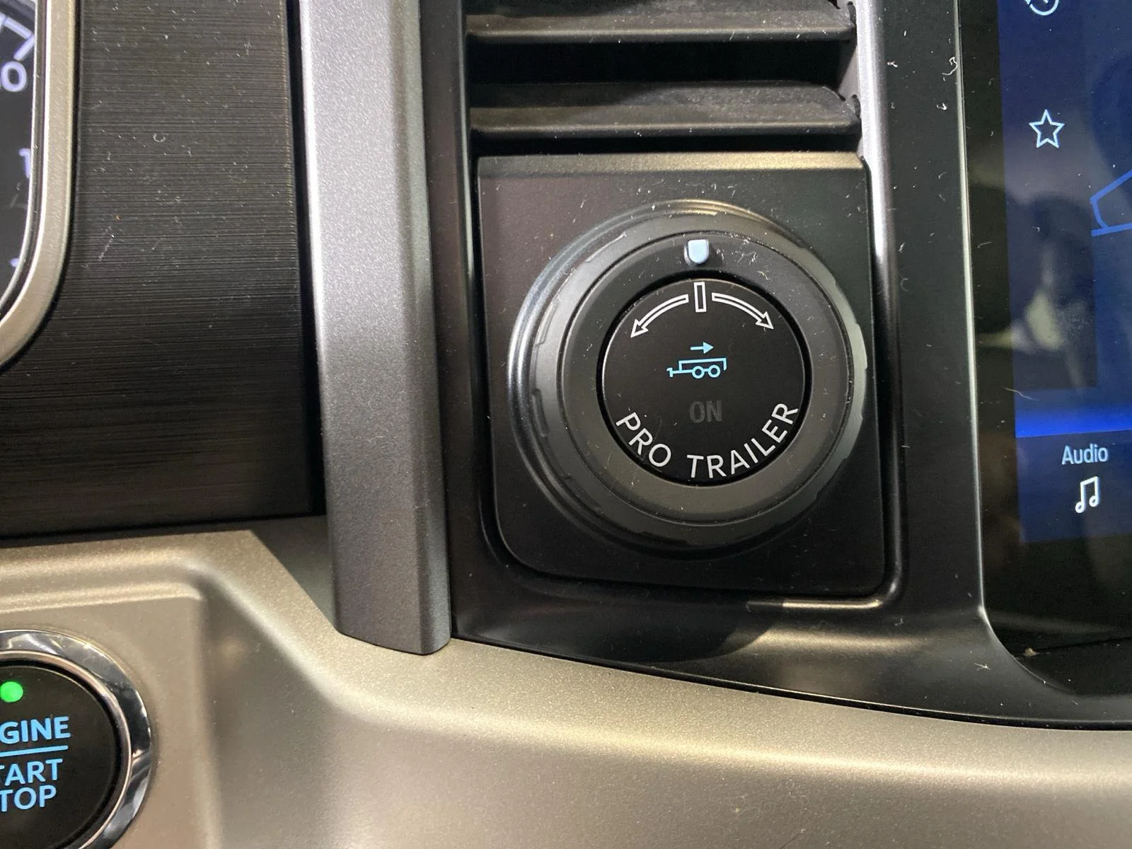 Used 2021 Antimatter Blue Ford XLT image 26