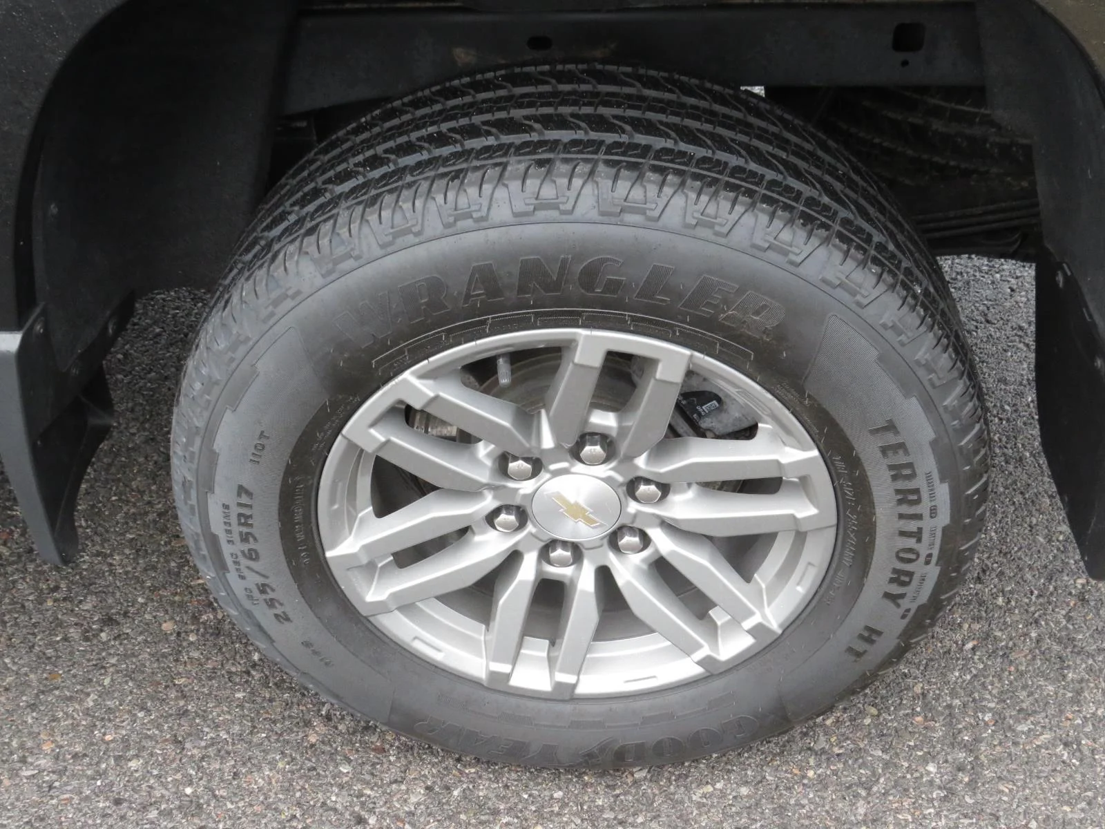 Used 2023 Black Chevrolet LT image 20