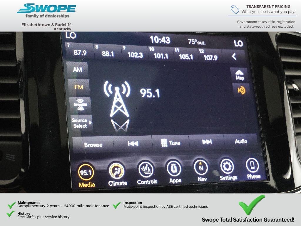 Used 2019 Diamond Black Crystal Pearlcoat Jeep Altitude image 22