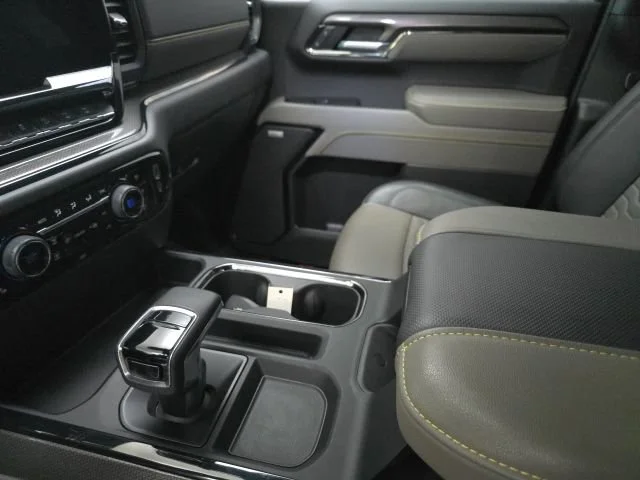 2025 Chevrolet Silverado 1500 ZR2 - Photo 21