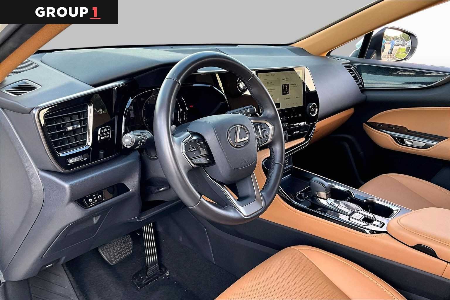 Certified Used 2025 Eminent White Pearl Lexus  image 15