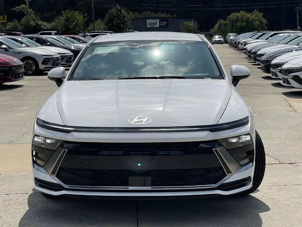 New 2026 White Hyundai SEL Sport image 7