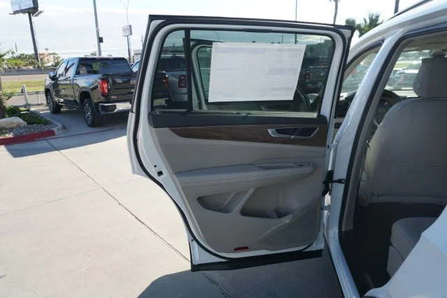 2026 Volkswagen Atlas SE w/Tech - Photo 18