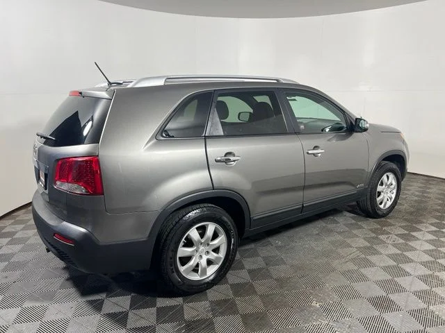 Used 2011 Silver Kia LX image 10