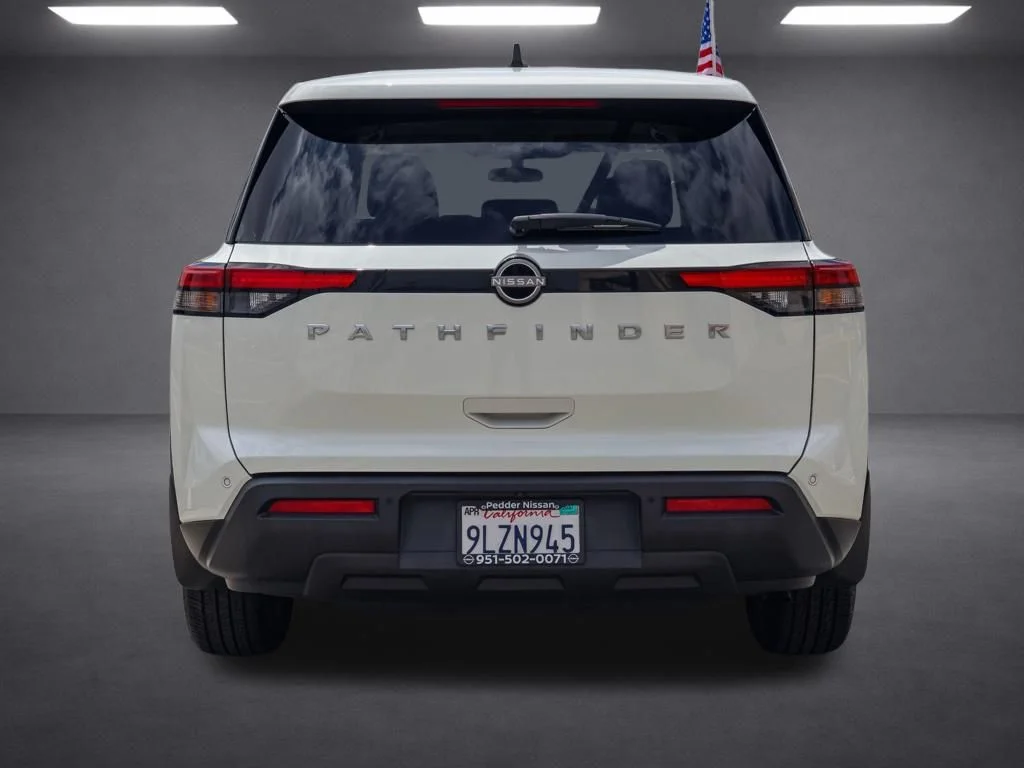 Used 2024 White Nissan S image 4