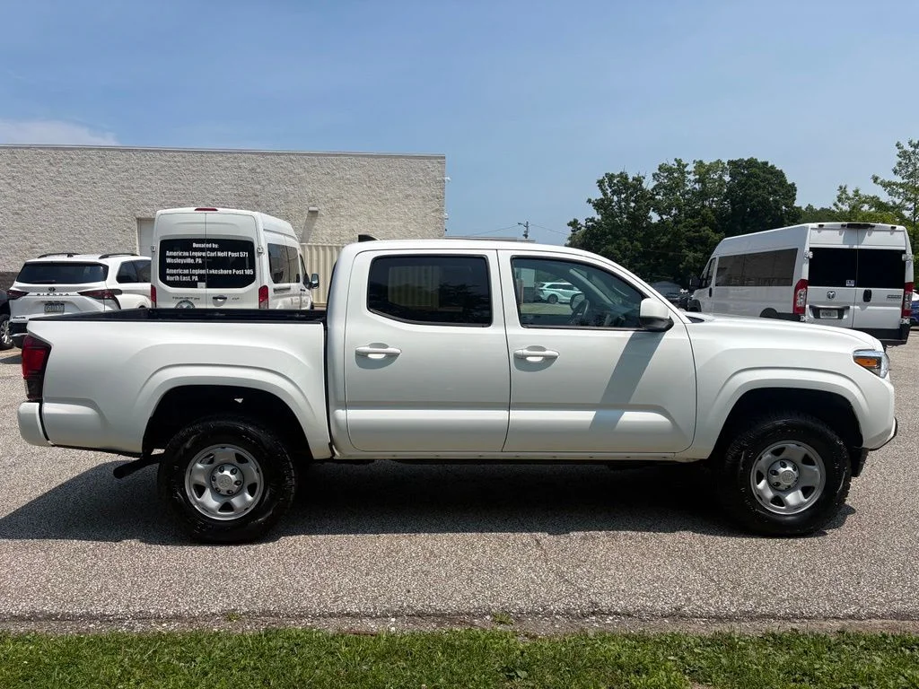 Certified Used 2022 White Toyota SR image 7