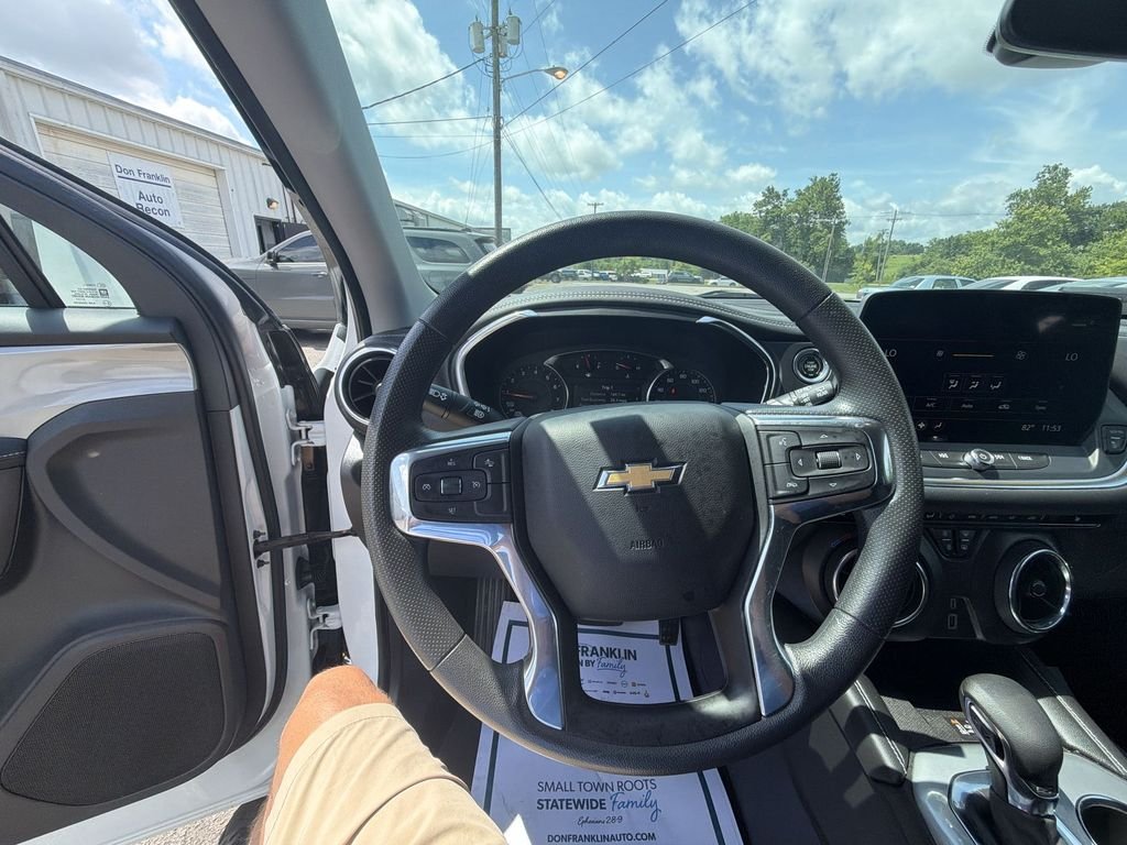 Used 2024 White Chevrolet LT image 14