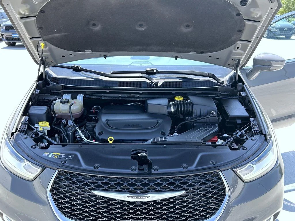 2022 Chrysler Pacifica Touring L - Photo 25