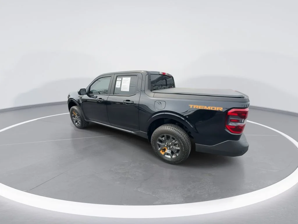 Used 2024 Black Ford Lariat image 6
