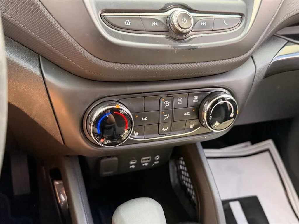 Used 2022 Blue Chevrolet LT image 23