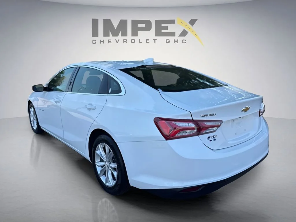 Used 2020 Summit White Chevrolet LT image 3
