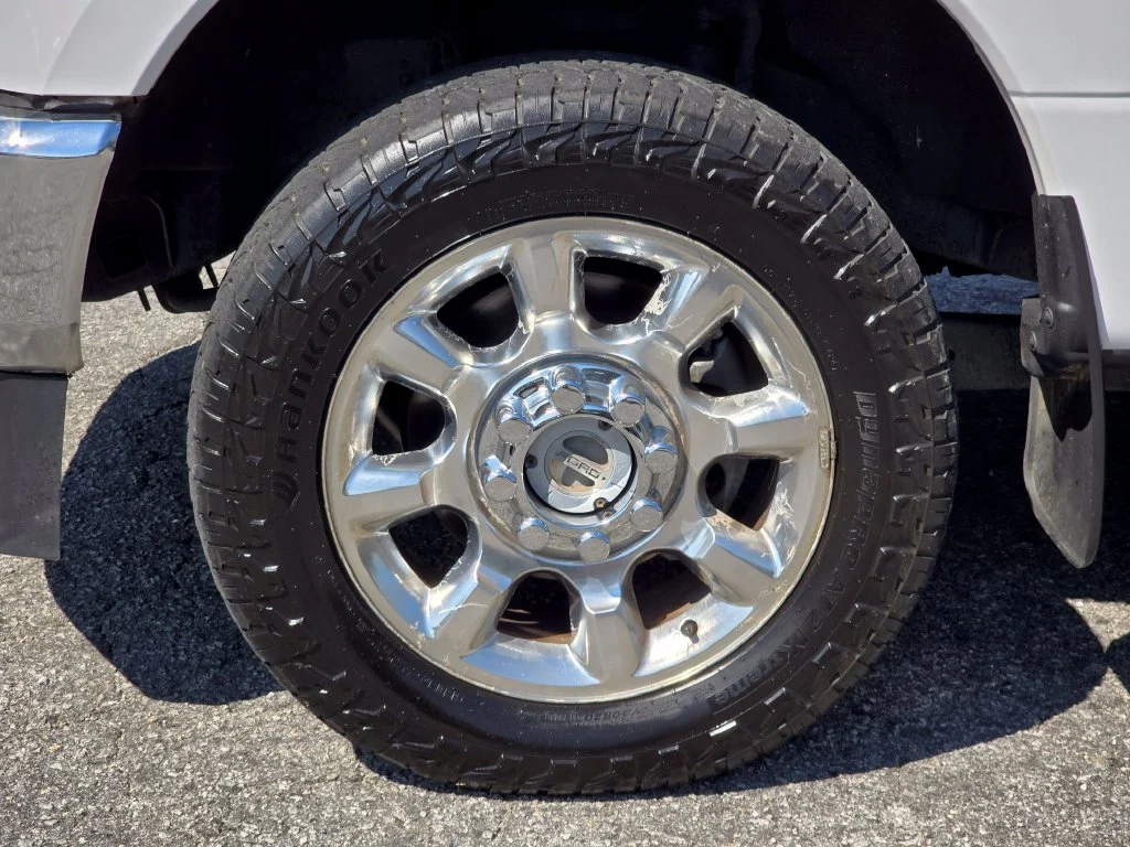 Used 2021 White Ford Lariat image 23