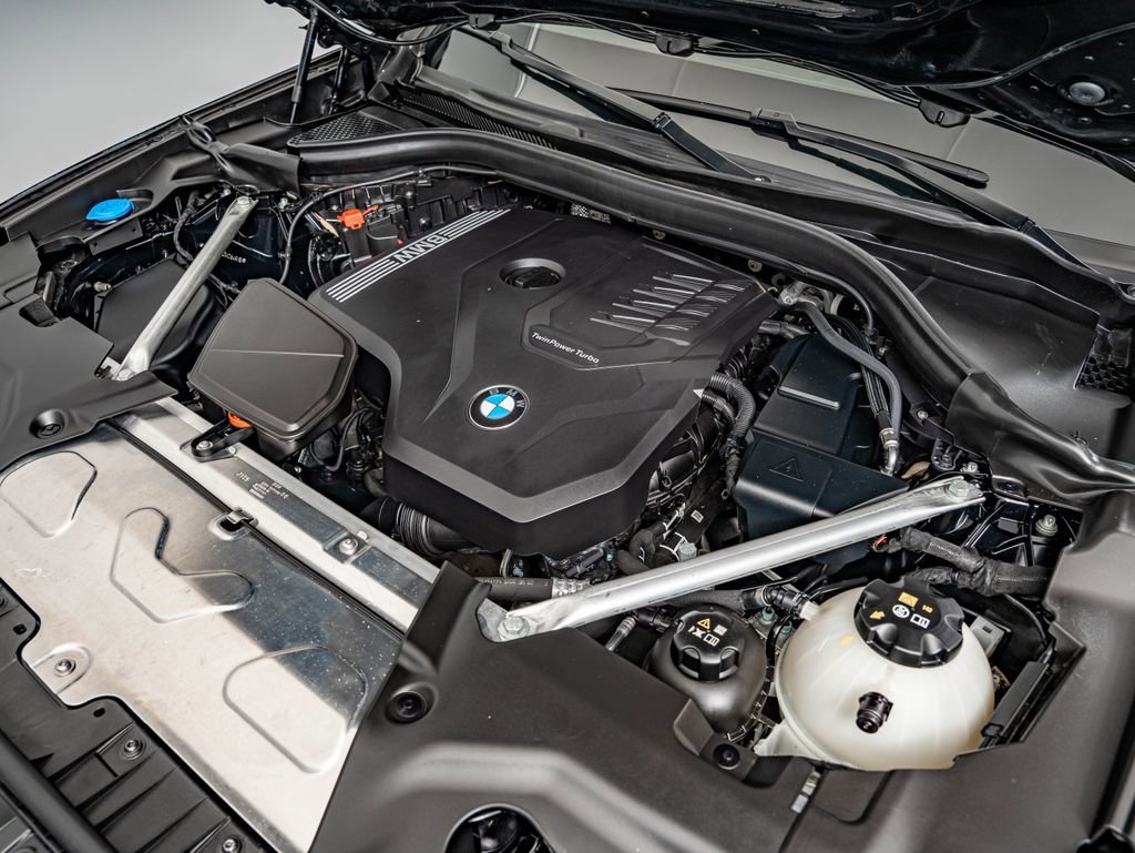 Used 2024 Jet Black BMW xDrive30i image 40